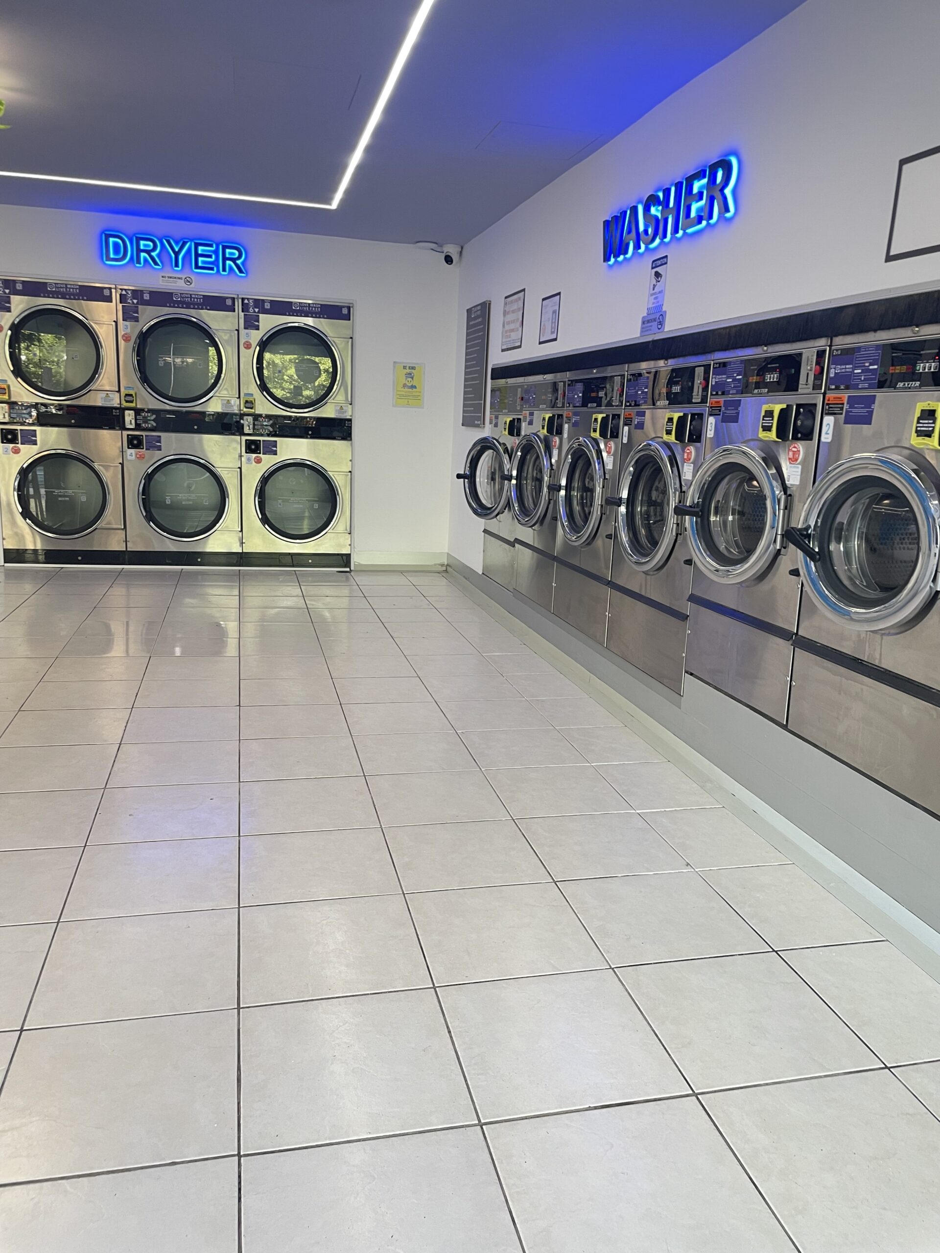 Love Wash Waterloo 24 hour laundromat photo 4