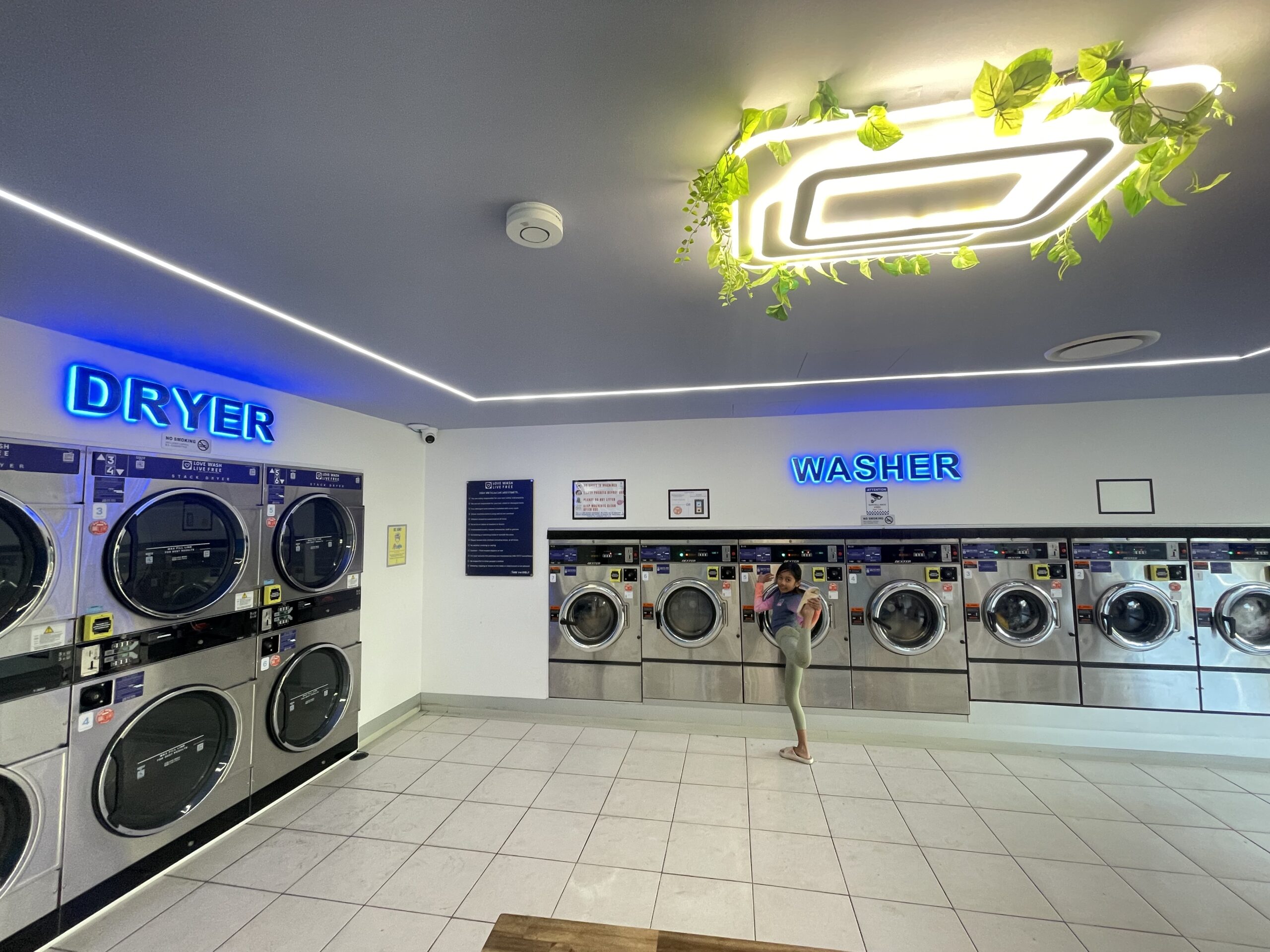 Love Wash Waterloo 24 hour laundromat photo 5